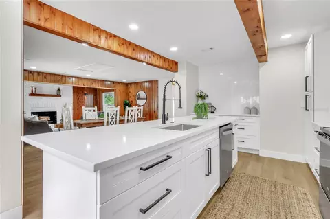 Kitchen - 16123 E Lake Burrell Dr, Lutz, FL 33549 photo 2 of 5