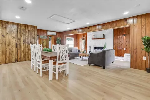 Dining - 16123 E Lake Burrell Dr, Lutz, FL 33549 photo 1 of 2