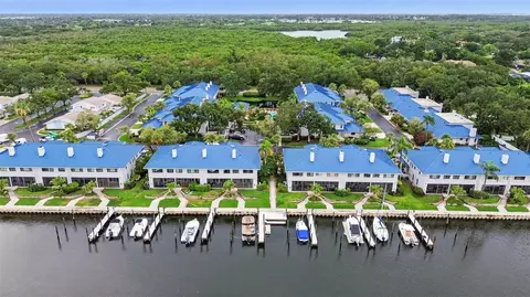 1683 Watermark Cir NE, Saint Petersburg, FL 33702