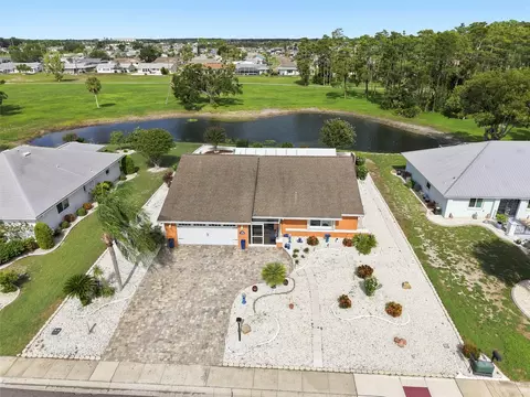 1002 El Rancho Dr, Sun City Center, FL 33573
