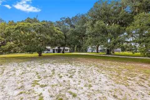 Exterior - 2118 E Keysville Rd, Lithia, FL 33547 photo 3 of 11