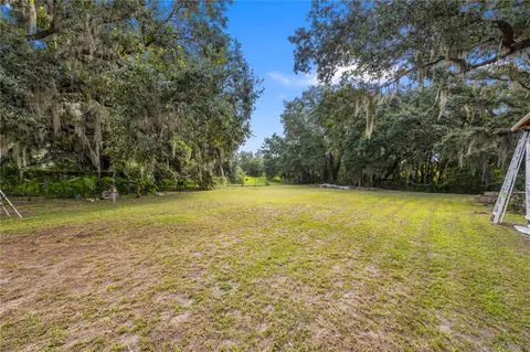 Exterior - 2118 E Keysville Rd, Lithia, FL 33547 photo 9 of 11