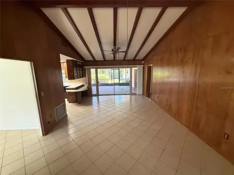 Living - 1015 E Mann Rd, Bartow, FL 33830 photo 5 of 7