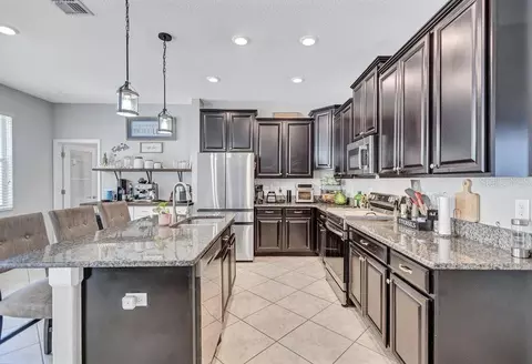 Kitchen - 11911 Twilight Darner Pl, Riverview, FL 33569 photo 1 of 2