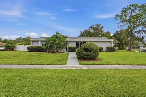 107 Elm Sq S, Lakeland, FL 33813