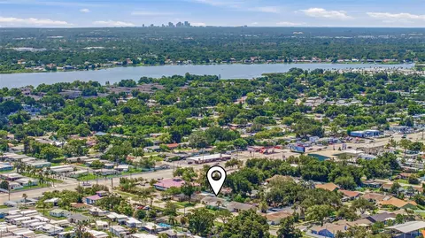 View/Area - 10752 126th Ave, Largo, FL 33778 photo 8 of 9