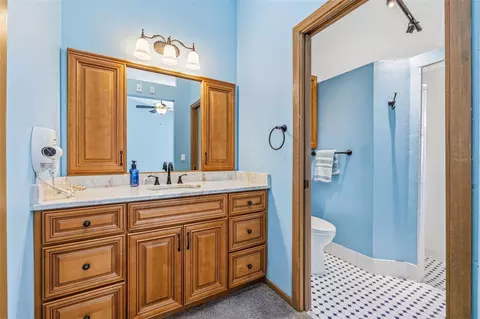 Bath - 10752 126th Ave, Largo, FL 33778 photo 1 of 3