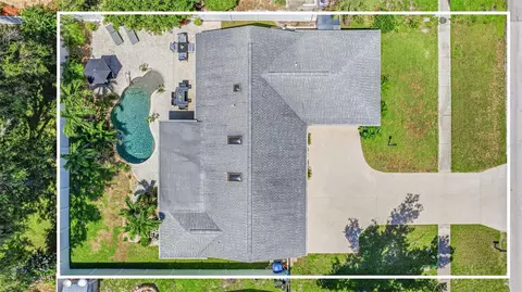 View/Area - 10752 126th Ave, Largo, FL 33778 photo 1 of 9