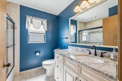 Bath - 10752 126th Ave, Largo, FL 33778 photo 3 of 3