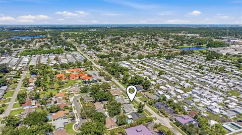 View/Area - 10752 126th Ave, Largo, FL 33778 photo 5 of 9