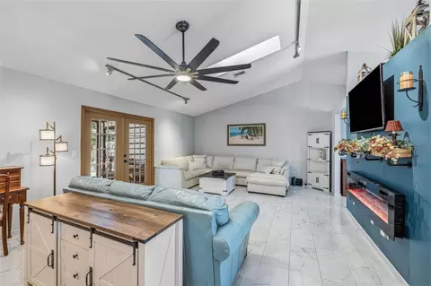 Living - 10752 126th Ave, Largo, FL 33778 photo 2 of 2