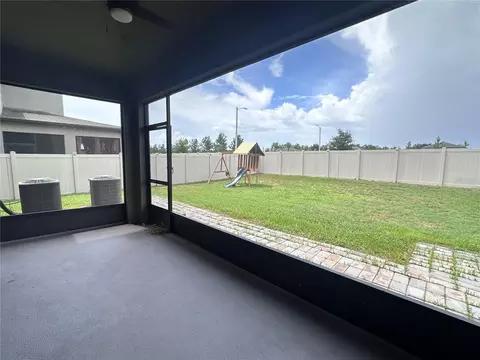 Exterior - 4917 Eagle Rock Dr, Wimauma, FL 33598 photo 4 of 6