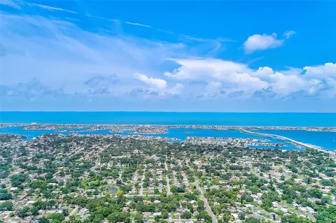 View/Area - 929 Britton St, Largo, FL 33770 photo 7 of 8