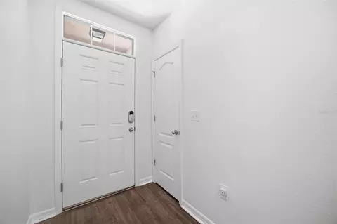 Entry Way - 5272 11th St E, Bradenton, FL 34203 photo 1 of 5