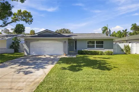 5920 Denver St NE, Saint Petersburg, FL 33703
