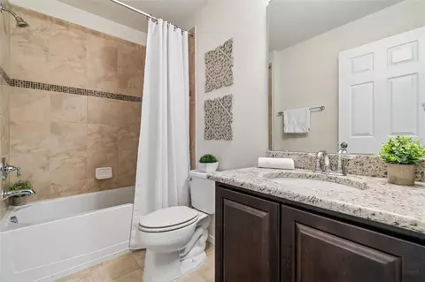 Bath - 4741 Chatterton Way, Riverview, FL 33578 photo 5 of 6