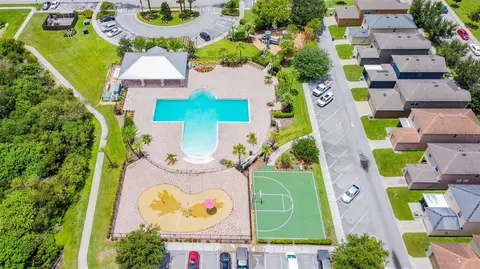 View/Area - 4741 Chatterton Way, Riverview, FL 33578 photo 8 of 10