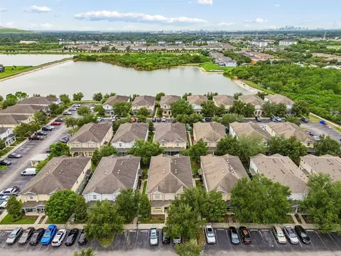 View/Area - 4741 Chatterton Way, Riverview, FL 33578 photo 1 of 10