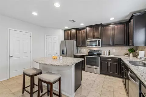 Kitchen - 4741 Chatterton Way, Riverview, FL 33578 photo 3 of 3