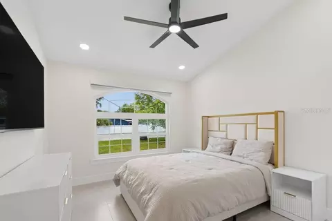 Bedroom - 12041 68th St, Largo, FL 33773 photo 3 of 6