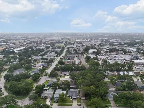 View/Area - 12041 68th St, Largo, FL 33773 photo 3 of 3
