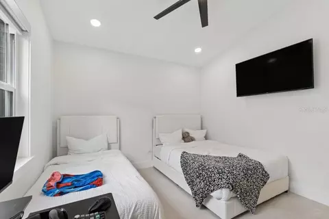Bedroom - 12041 68th St, Largo, FL 33773 photo 5 of 6