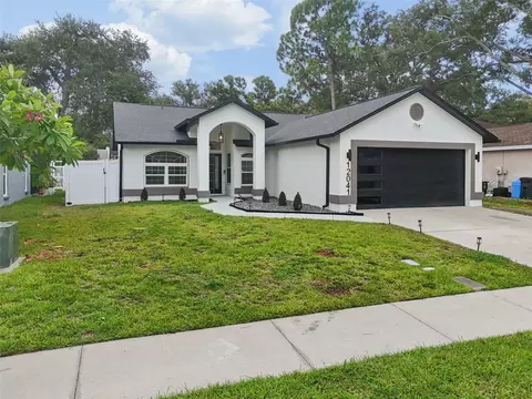 Exterior - 12041 68th St, Largo, FL 33773 photo 4 of 10