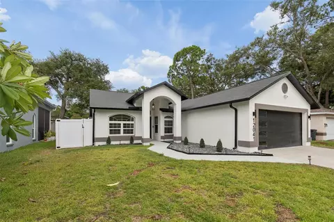 Exterior - 12041 68th St, Largo, FL 33773 photo 5 of 10