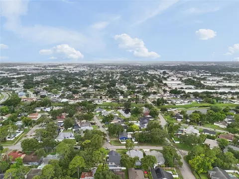 View/Area - 12041 68th St, Largo, FL 33773 photo 8 of 9