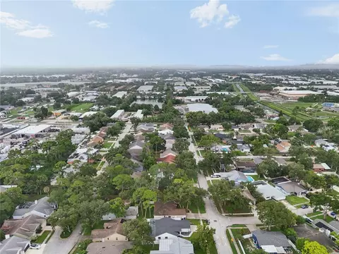 View/Area - 12041 68th St, Largo, FL 33773 photo 6 of 9