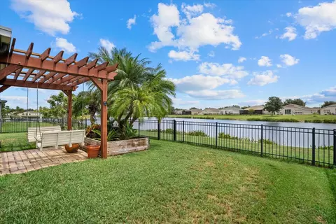 Exterior - 5020 98th Ave E, Parrish, FL 34219 photo 5 of 7