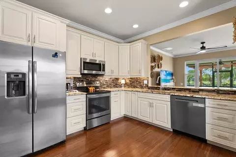 Kitchen - 5020 98th Ave E, Parrish, FL 34219 photo 1 of 3