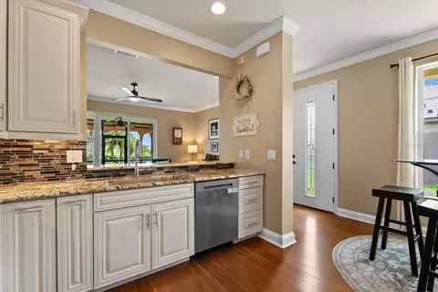 Kitchen - 5020 98th Ave E, Parrish, FL 34219 photo 2 of 3