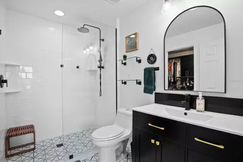 Bath - 5020 98th Ave E, Parrish, FL 34219 photo 1 of 2
