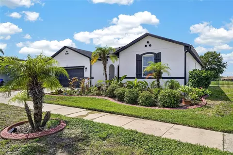 Exterior - 203 Star Shell Dr, Apollo Beach, FL 33572 photo 9 of 16