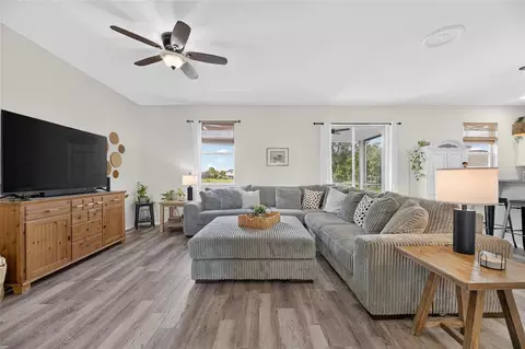 Living - 203 Star Shell Dr, Apollo Beach, FL 33572 photo 1 of 3