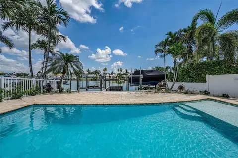 7901 10th Ave S, Saint Petersburg, FL 33707