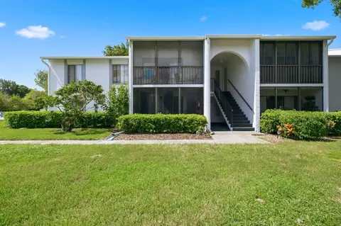 1179 Pine Ridge Cir W #G1, Tarpon Springs, FL 34688