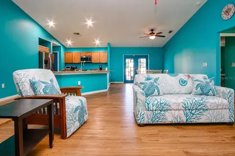 Living - 13522 County Road 672 Hwy, Riverview, FL 33579 photo 2 of 2