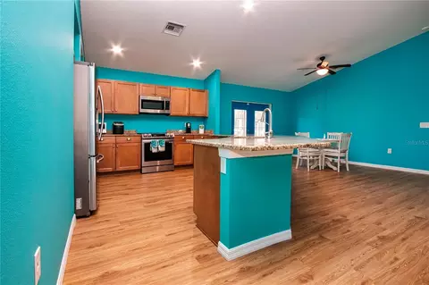 Kitchen - 13522 County Road 672 Hwy, Riverview, FL 33579 photo 2 of 6