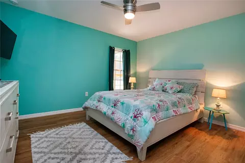 Bedroom - 13522 County Road 672 Hwy, Riverview, FL 33579 photo 4 of 5
