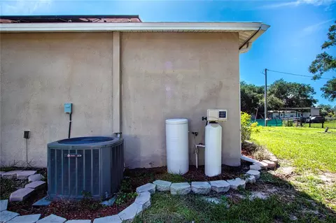Exterior - 13522 County Road 672 Hwy, Riverview, FL 33579 photo 20 of 22