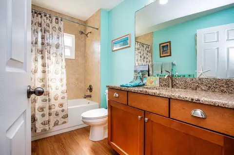 Bath - 13522 County Road 672 Hwy, Riverview, FL 33579 photo 5 of 6