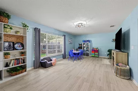 Living - 18018 SW 68th Loop, Dunnellon, FL 34432 photo 1 of 1