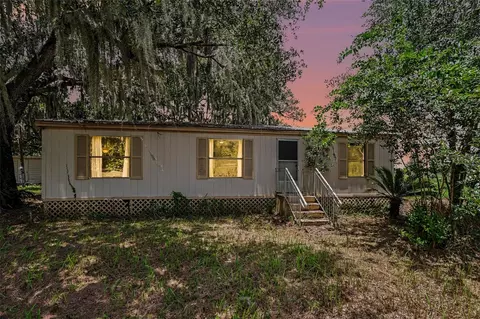 10239 Lyons Ave, Lithia, FL 33547