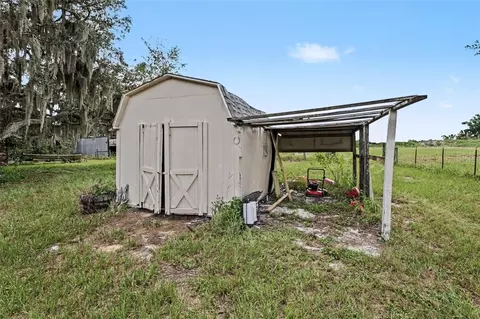 10239 Lyons Ave, Lithia, FL 33547 photo 29