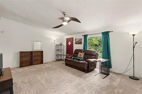 10239 Lyons Ave, Lithia, FL 33547 photo 11