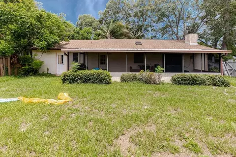 Exterior - 1042 Tryon Cir, Spring Hill, FL 34606 photo 9 of 15