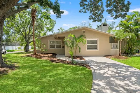 4247 Helena St NE, Saint Petersburg, FL 33703