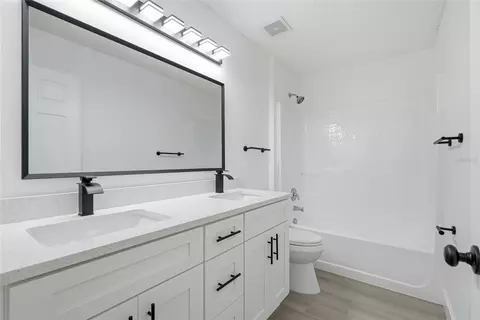 Bath - 5292 Denver Ave, Spring Hill, FL 34608 photo 4 of 4